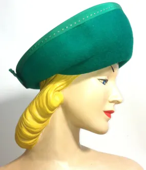 Kelly Green Rounded Curved Brim Hat w/ Topstitch Ribbon and Bow circa 1960s