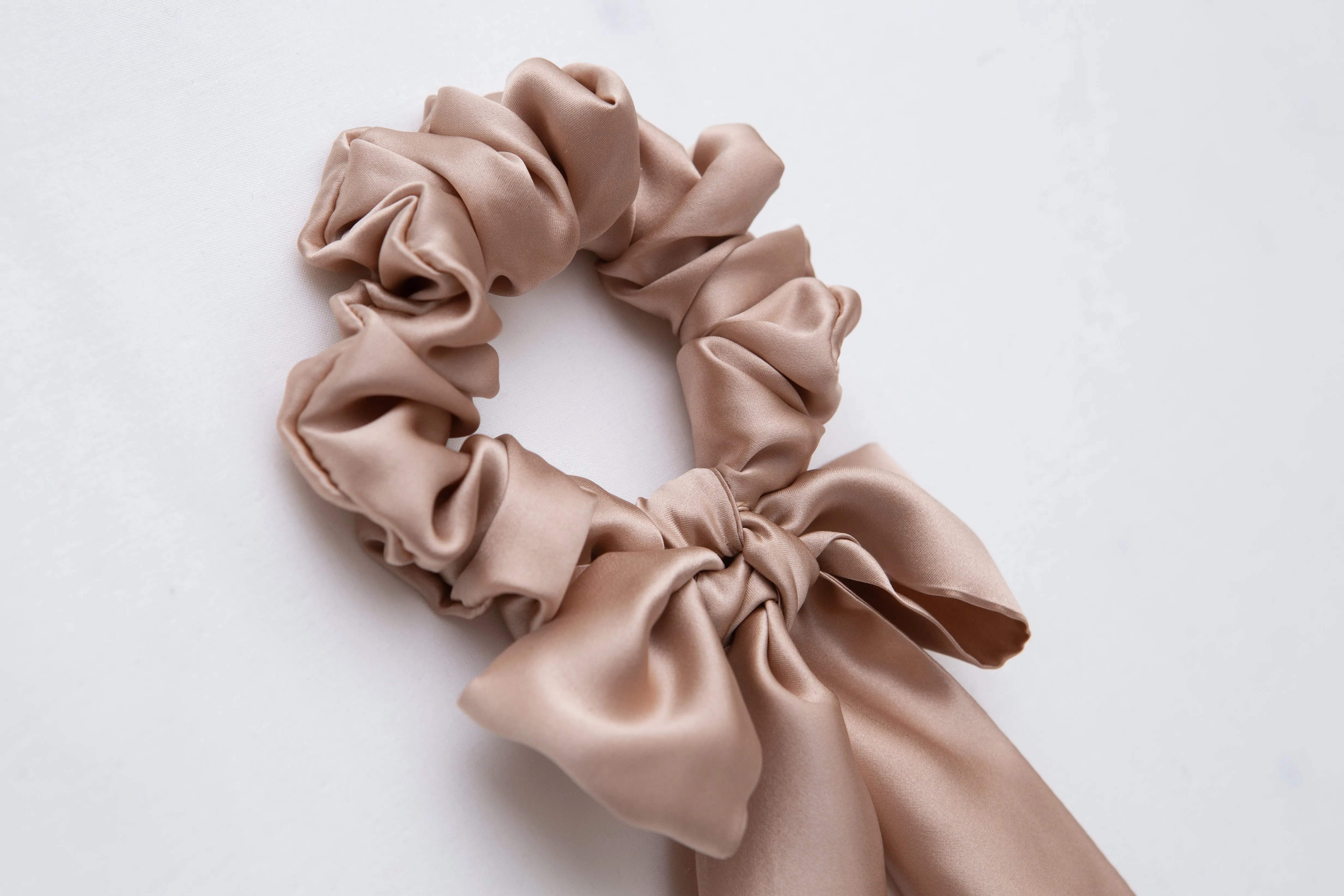 SCRUNCHIE - GIRLS SILK SCRUNCHIE CARAMEL