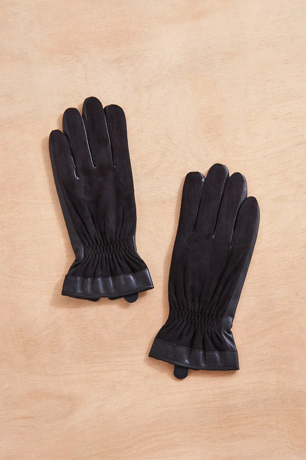 The Vegan Leather Glove